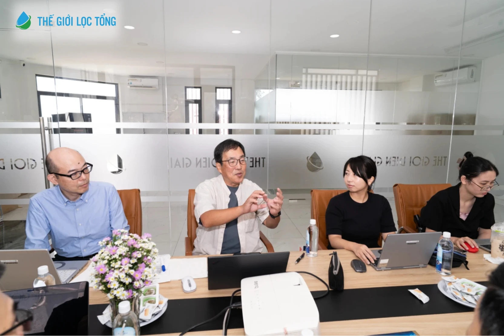 Panasonic & Thế Giới Lọc Tổng bàn chiến lược phát triển hệ thống lọc tổng lần thứ 2 - Sự quyết tâm nâng tầm chất lượng nước sạch tại Việt Nam 10 Đại diện Panasonic Việt Nam cho biết, việc hợp tác cùng Thế Giới Lọc Tổng là một bước đi chiến lược trong kế hoạch mở rộng danh mục giải pháp nước sạch của tập đoàn tại Đông Nam Á