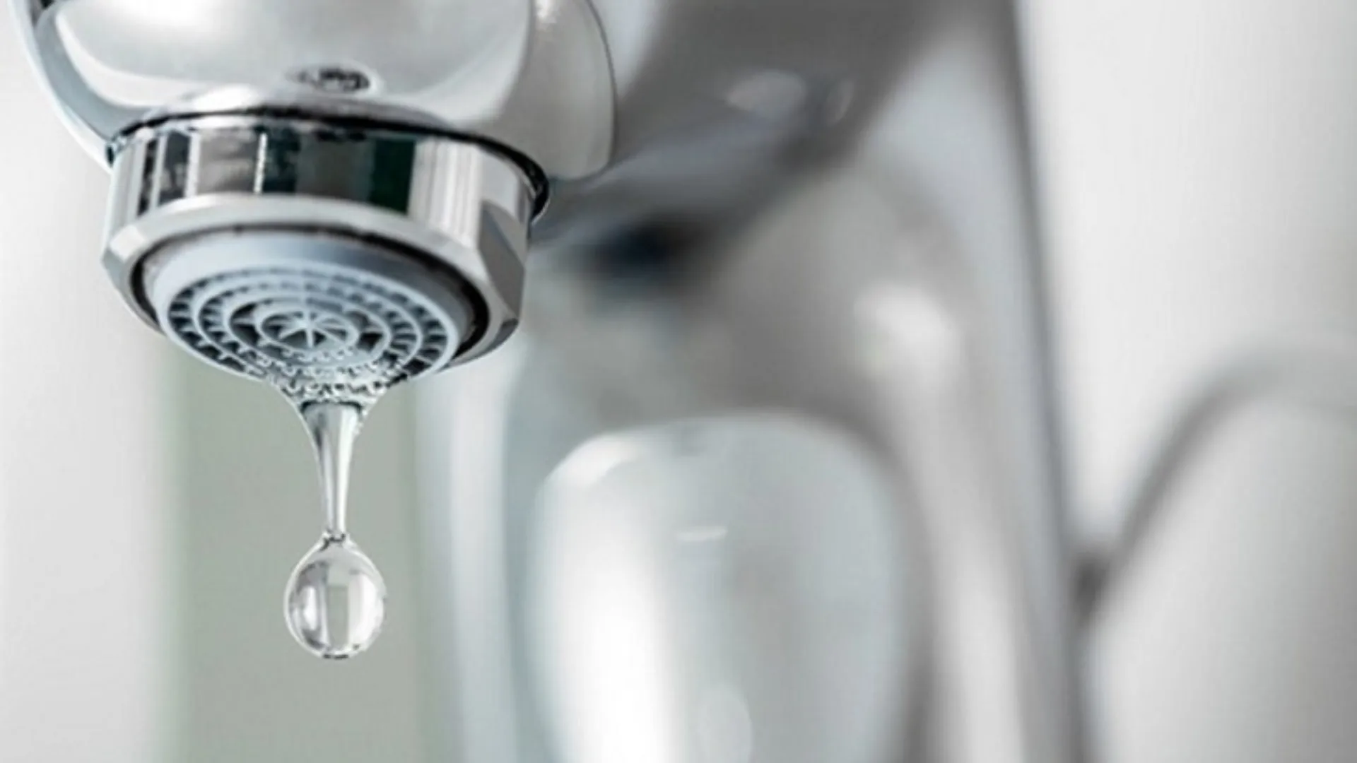 Áp lực nước yếu và không ổn định
